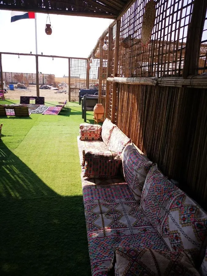 Campismo de Luxo عريش بروق Brooq Tent Hotel Abu Dhabi Emirados Árabes Unidos