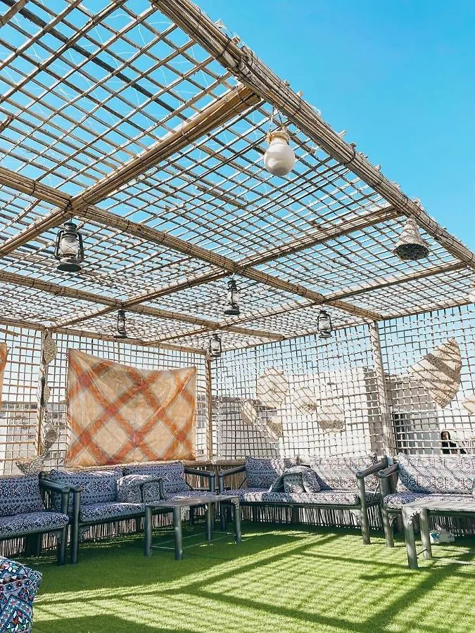 عريش بروق Brooq Tent Hotel Abu Dhabi United Arab Emirates